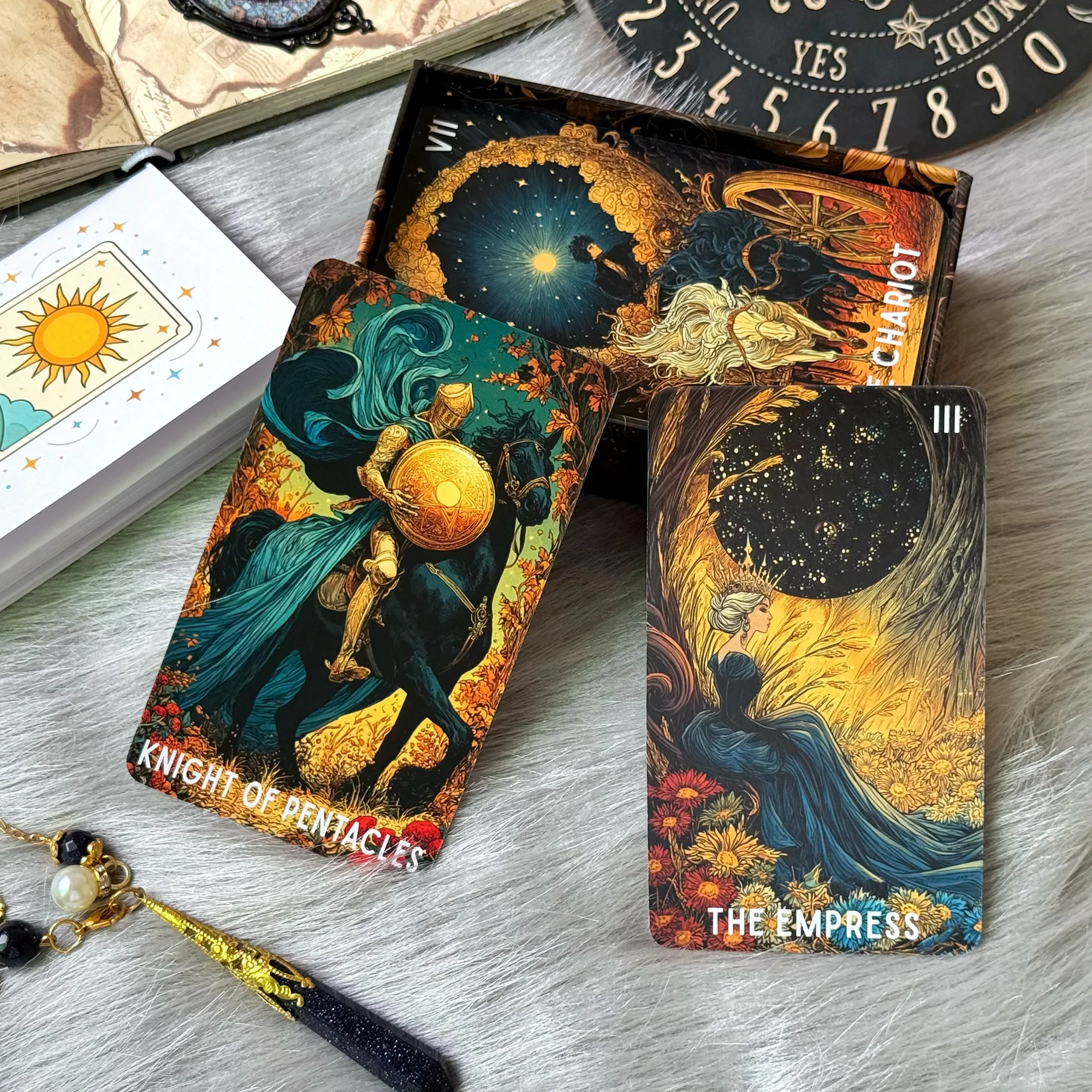 Cartes du Cavalier de Deniers et de l’Impératrice aux scènes fantastiques